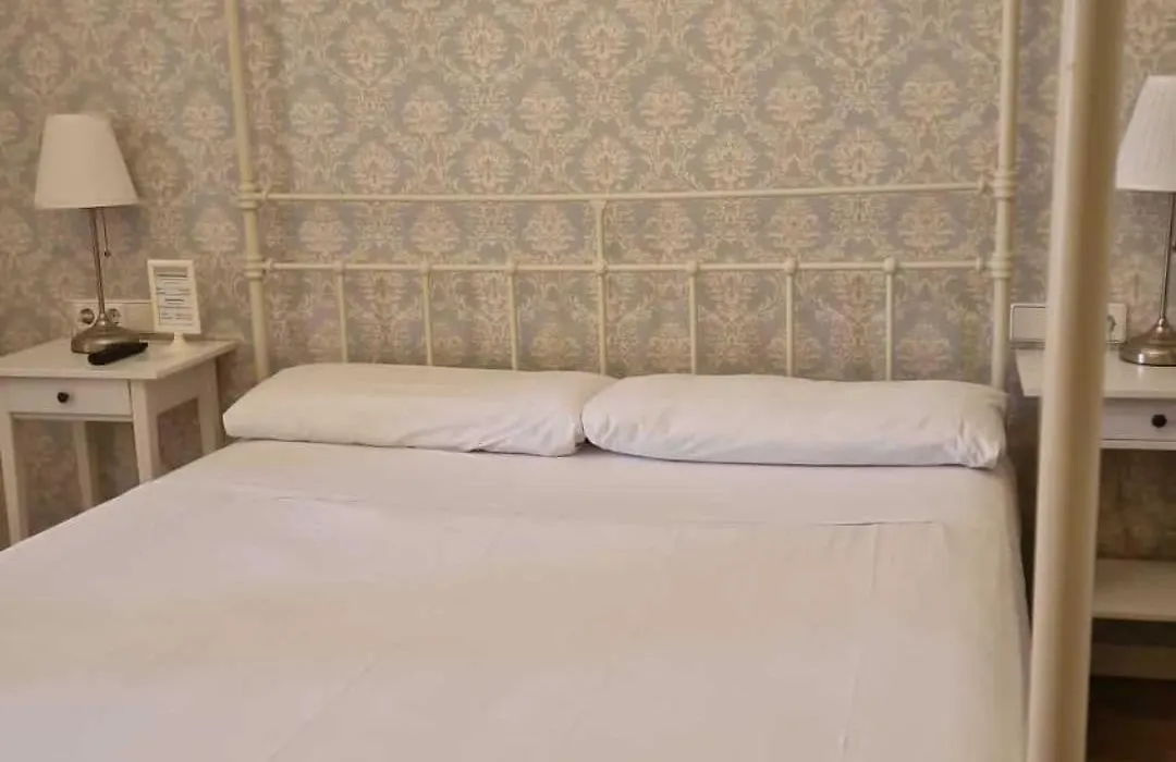 Lumine Luxury Suites By Gaiarooms-1
